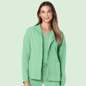 Mandala Women’s Modern Scrub Jacket Medium